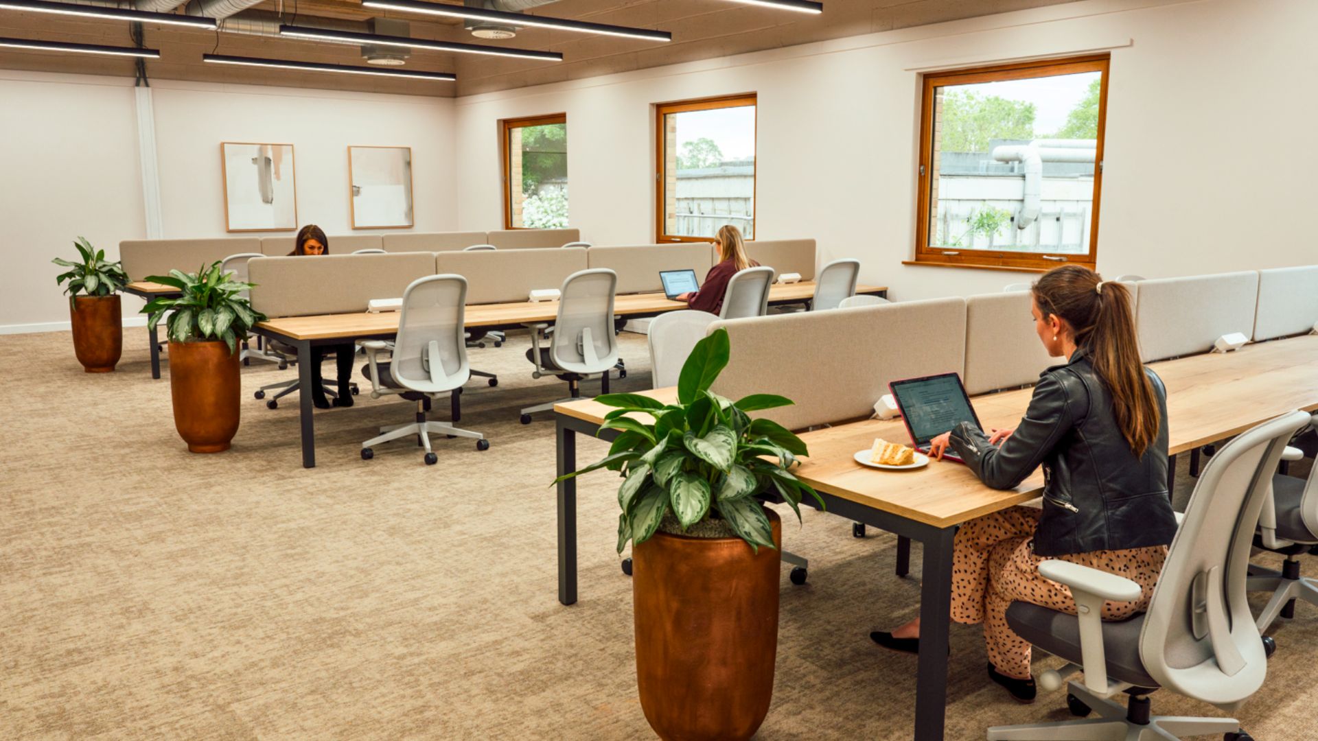 bright-modern-open-plan-office-space-available